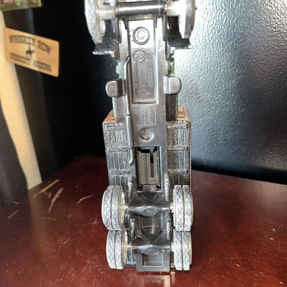 Ertl 1925 Kenworth‎ Stake Truck Die-Cast Model Amoco Gasoline